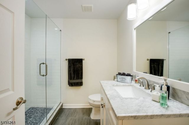 24 Davenport Pl, Morris Twp., NJ 07960