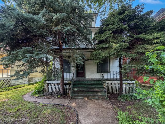11808 S Emerald Avenue, Chicago, IL 60628