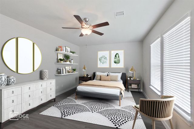 335 Huisache Street, Lake Jackson, TX 77566