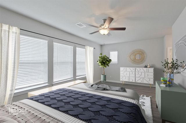 335 Huisache Street, Lake Jackson, TX 77566