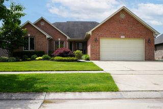 16154 White Water Drive, Macomb Township, MI 48042