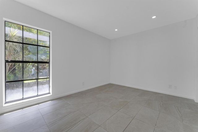 10084 Camelback Lane, Boca Raton, FL 33498