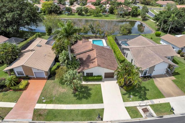 10084 Camelback Lane, Boca Raton, FL 33498