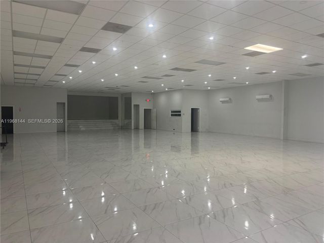 4658 Palm Ave, Hialeah, FL 33012