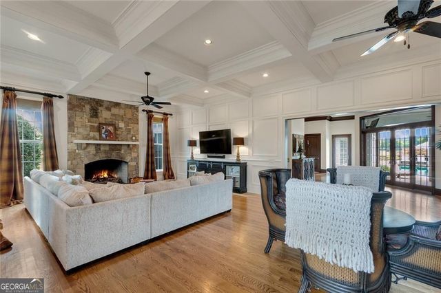 211 Darby Road SW, Calhoun, GA 30701