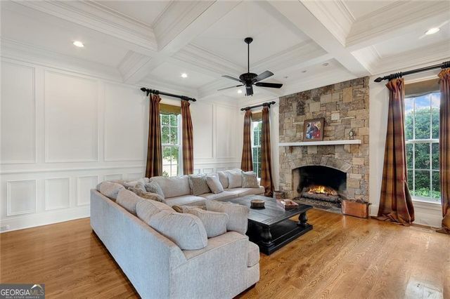 211 Darby Road SW, Calhoun, GA 30701
