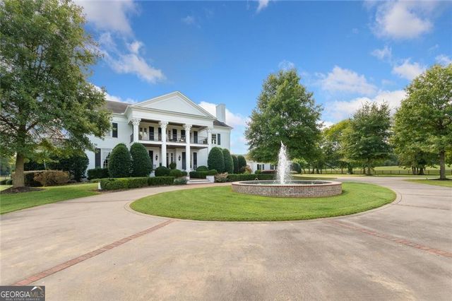 211 Darby Road SW, Calhoun, GA 30701