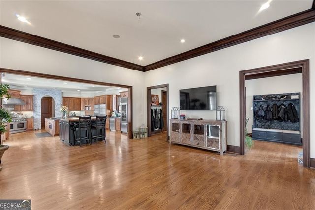 211 Darby Road SW, Calhoun, GA 30701