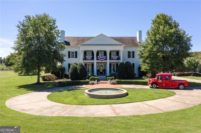 211 Darby Road SW, Calhoun, GA 30701