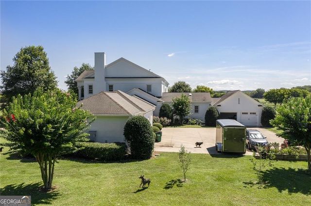 211 Darby Road SW, Calhoun, GA 30701