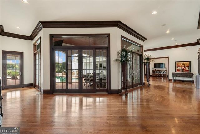 211 Darby Road SW, Calhoun, GA 30701
