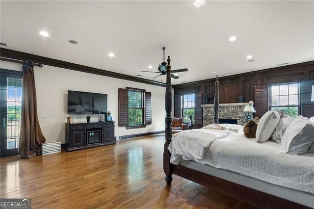 211 Darby Road SW, Calhoun, GA 30701