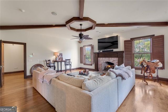 211 Darby Road SW, Calhoun, GA 30701