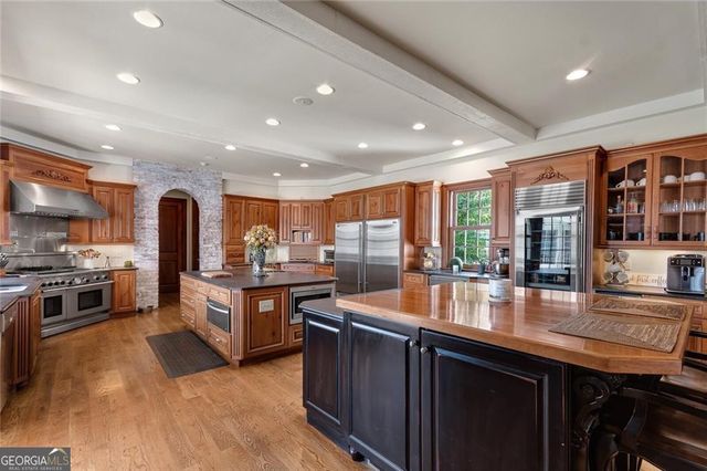 211 Darby Road SW, Calhoun, GA 30701
