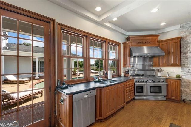 211 Darby Road SW, Calhoun, GA 30701