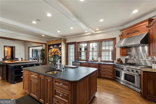 211 Darby Road SW, Calhoun, GA 30701