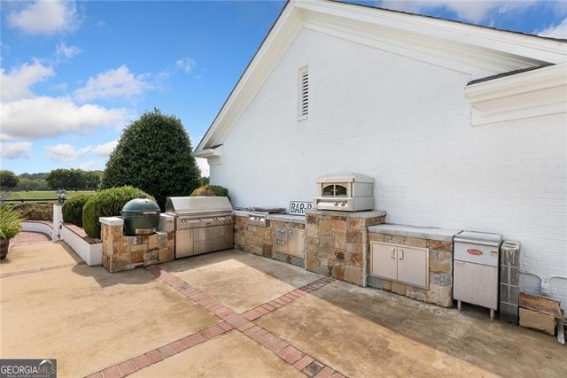 211 Darby Road SW, Calhoun, GA 30701