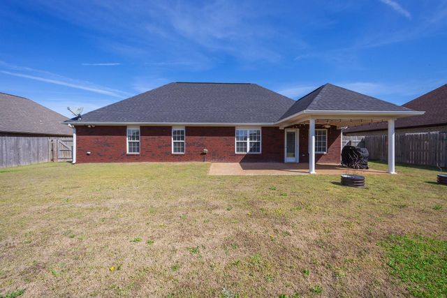 346 VISTA DR, Medina, TN 38355