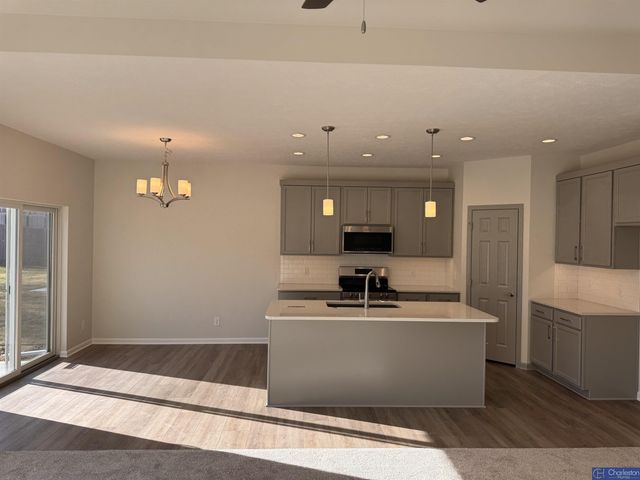 4369 Lookingglass Drive, Bellevue, NE 68123