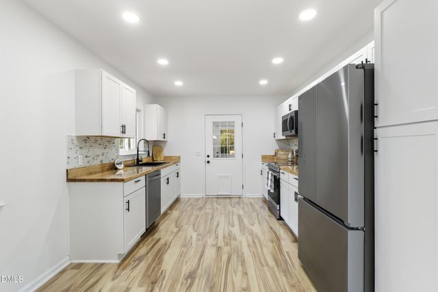 604 Oak Street, Fuquay Varina, NC 27526