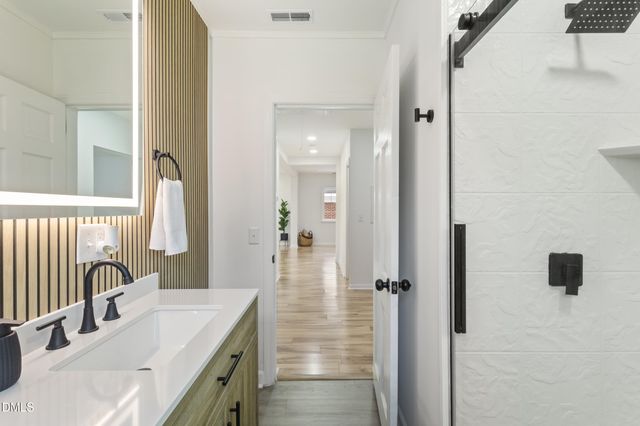 604 Oak Street, Fuquay Varina, NC 27526