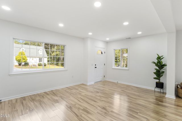 604 Oak Street, Fuquay Varina, NC 27526