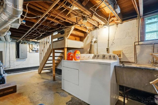 6948 Mulberry Street, North College Hill, OH 45239