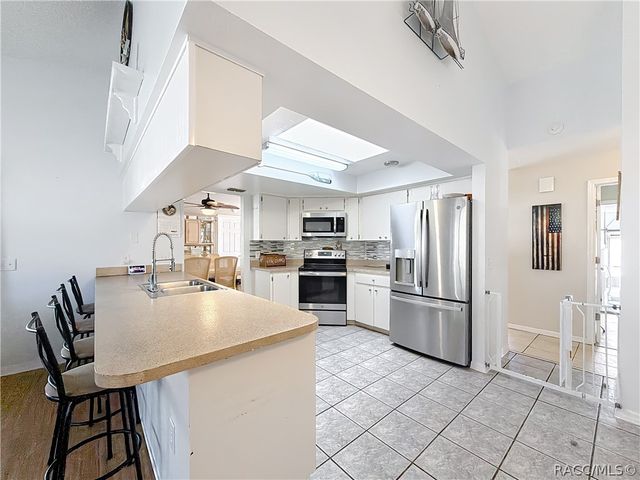 421 W Blueflax Court, Beverly Hills, FL 34465