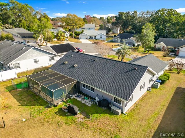 421 W Blueflax Court, Beverly Hills, FL 34465
