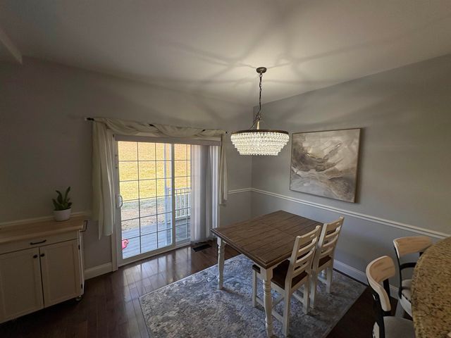 109 Woodview Way, Manchester, NH 03102