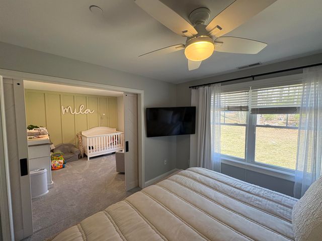 109 Woodview Way, Manchester, NH 03102