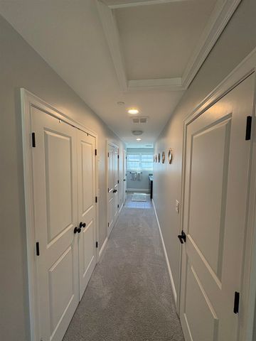 109 Woodview Way, Manchester, NH 03102