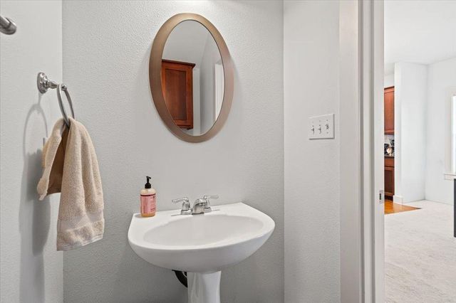 3304 E 5th ST B, Austin, TX 78702