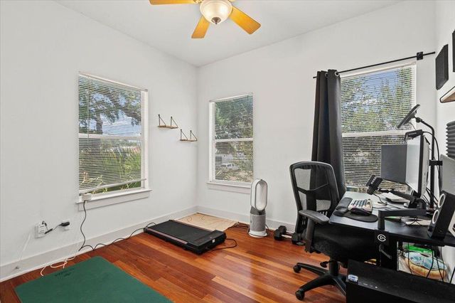 3304 E 5th ST B, Austin, TX 78702