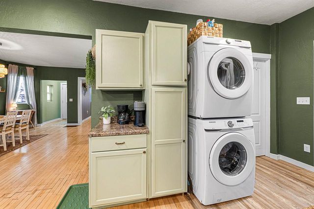 194 N PARK AVENUE, Fond Du Lac, WI 54935