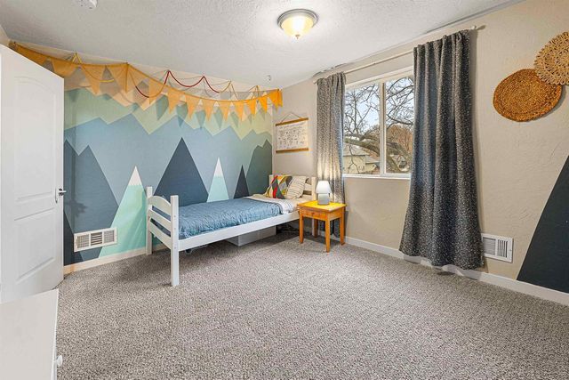 194 N PARK AVENUE, Fond Du Lac, WI 54935