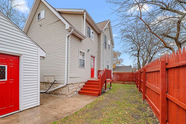 194 N PARK AVENUE, Fond Du Lac, WI 54935