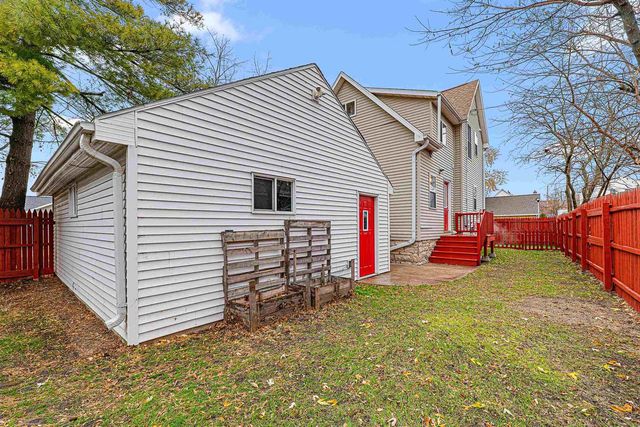 194 N PARK AVENUE, Fond Du Lac, WI 54935