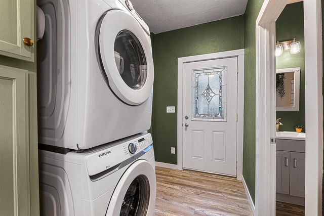 194 N PARK AVENUE, Fond Du Lac, WI 54935