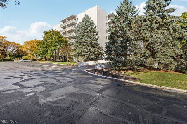 275 N Portage Path 7g, Akron, OH 44303