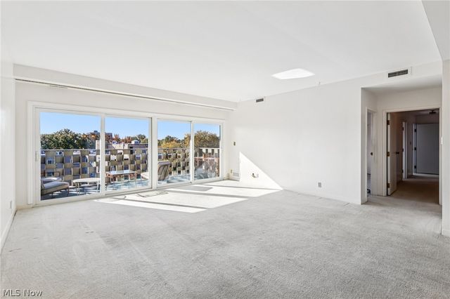 275 N Portage Path 7g, Akron, OH 44303