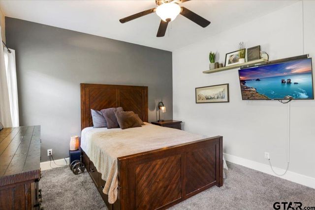 19577 Dove Ridge Ln., Lindale, TX 75771