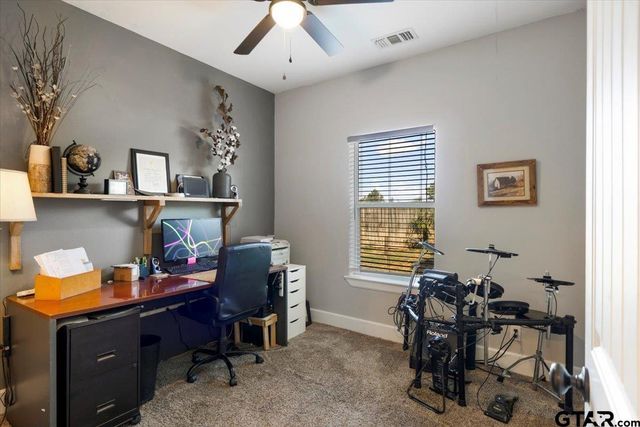 19577 Dove Ridge Ln., Lindale, TX 75771