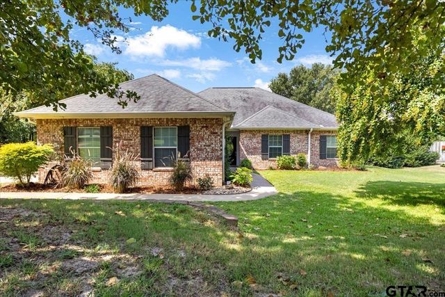19577 Dove Ridge Ln., Lindale, TX 75771