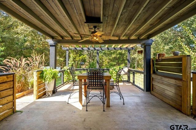 19577 Dove Ridge Ln., Lindale, TX 75771