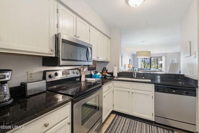 36 Deallyon Ave Apt 107, Hilton Head Island, SC 29928