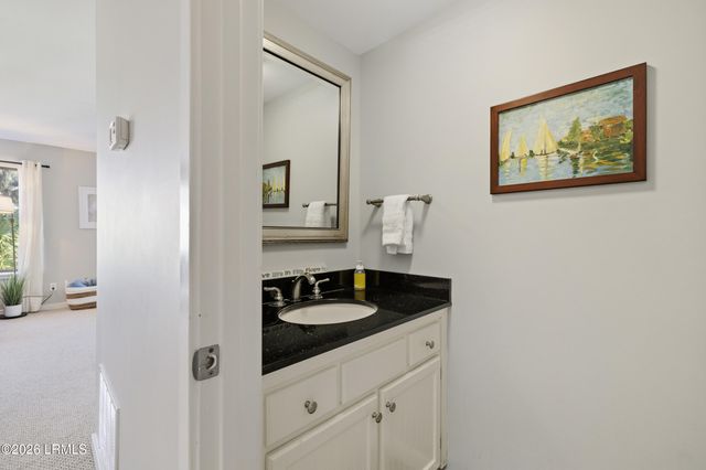 36 Deallyon Ave Apt 107, Hilton Head Island, SC 29928