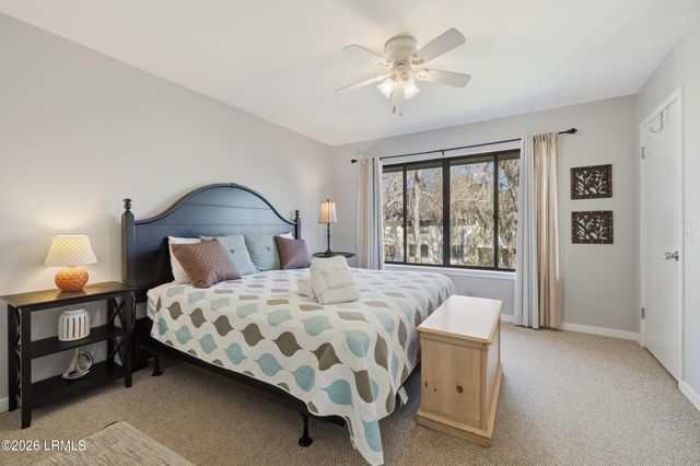 36 Deallyon Ave Apt 107, Hilton Head Island, SC 29928