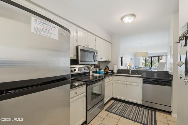 36 Deallyon Ave Apt 107, Hilton Head Island, SC 29928