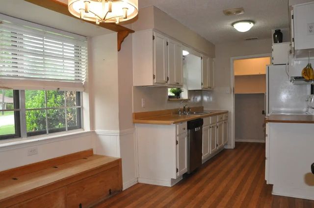 304 Bennett Circle, Desoto, TX 75115